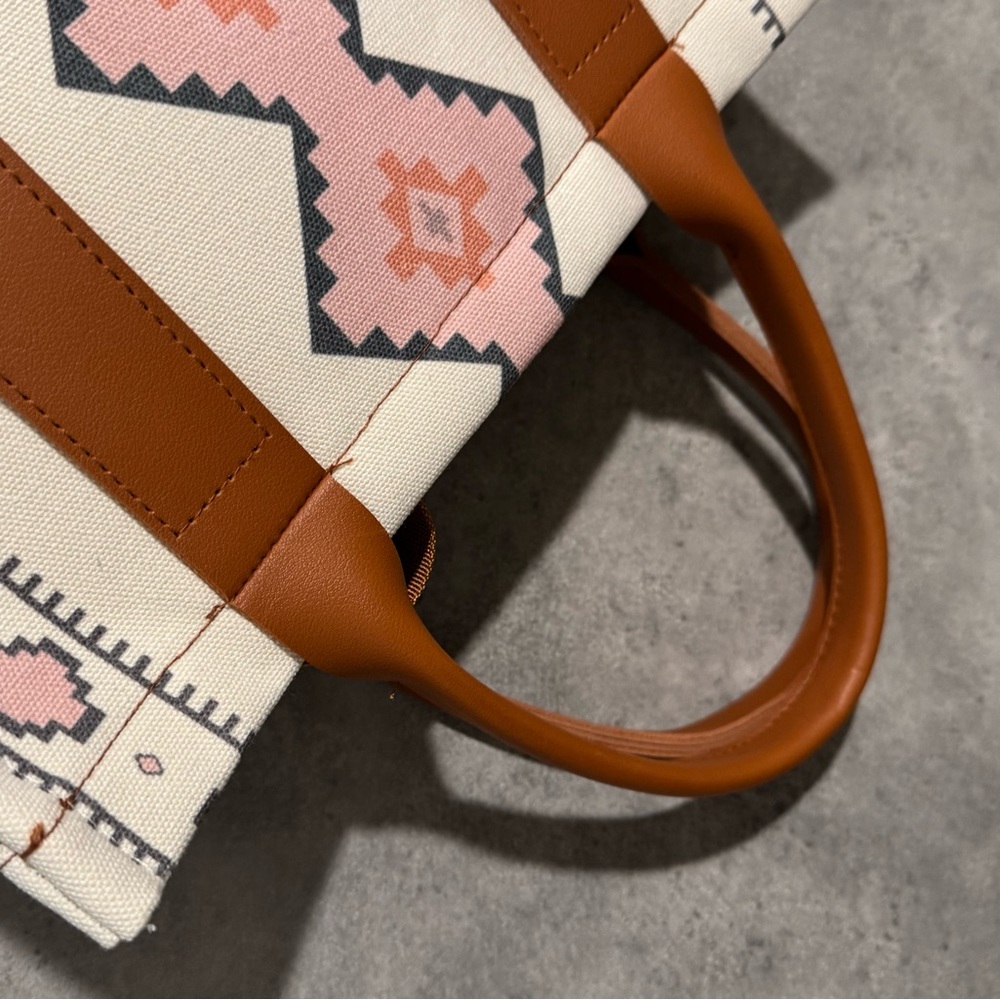 Lulla Collection Fashion Handbag/Satchel with Longstrap! NWT! - Picture 6 of 10